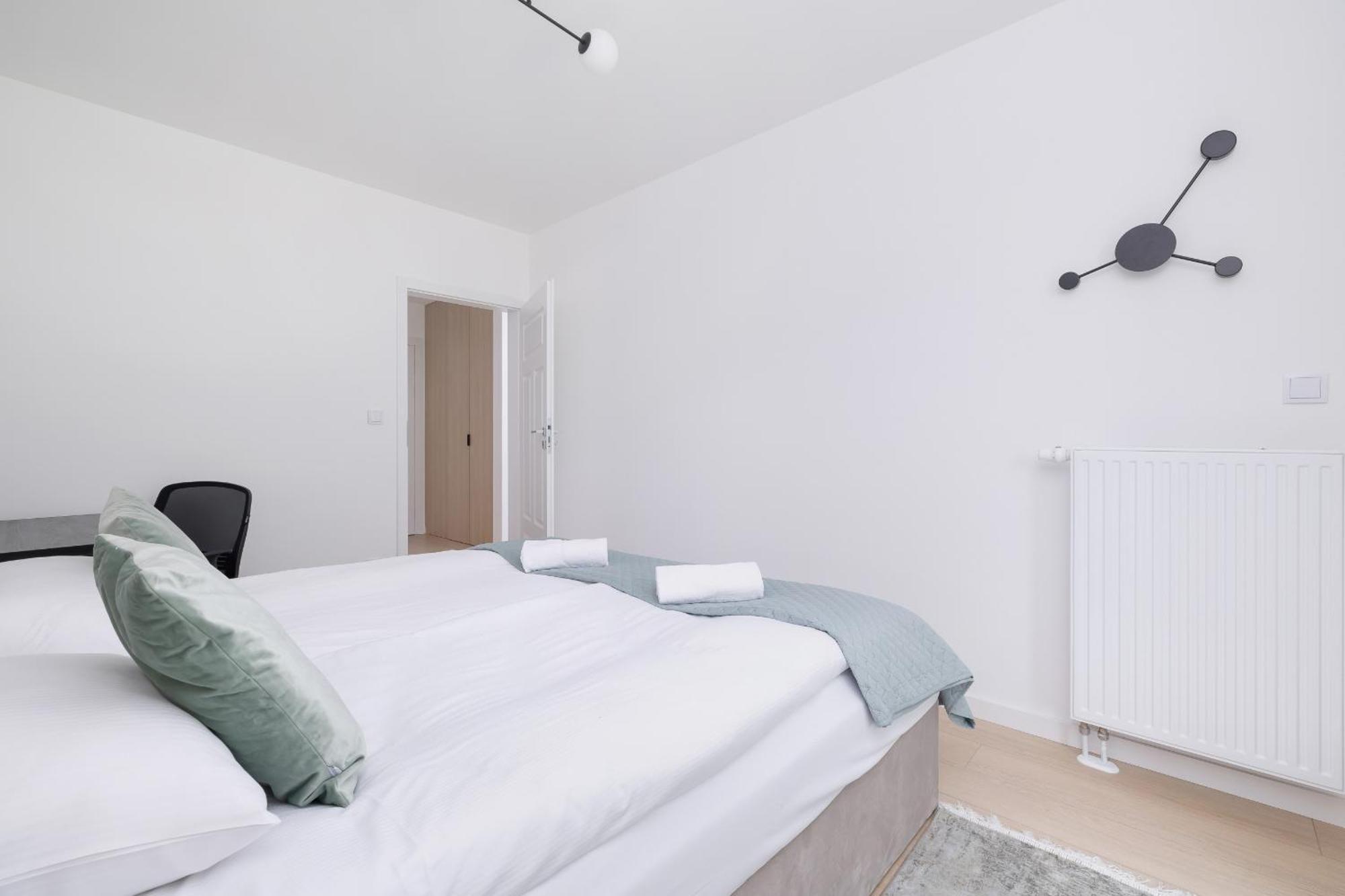 Krowoderska Apartment With Balcony Near City Center By Rent Like Home คราคูฟ ภายนอก รูปภาพ