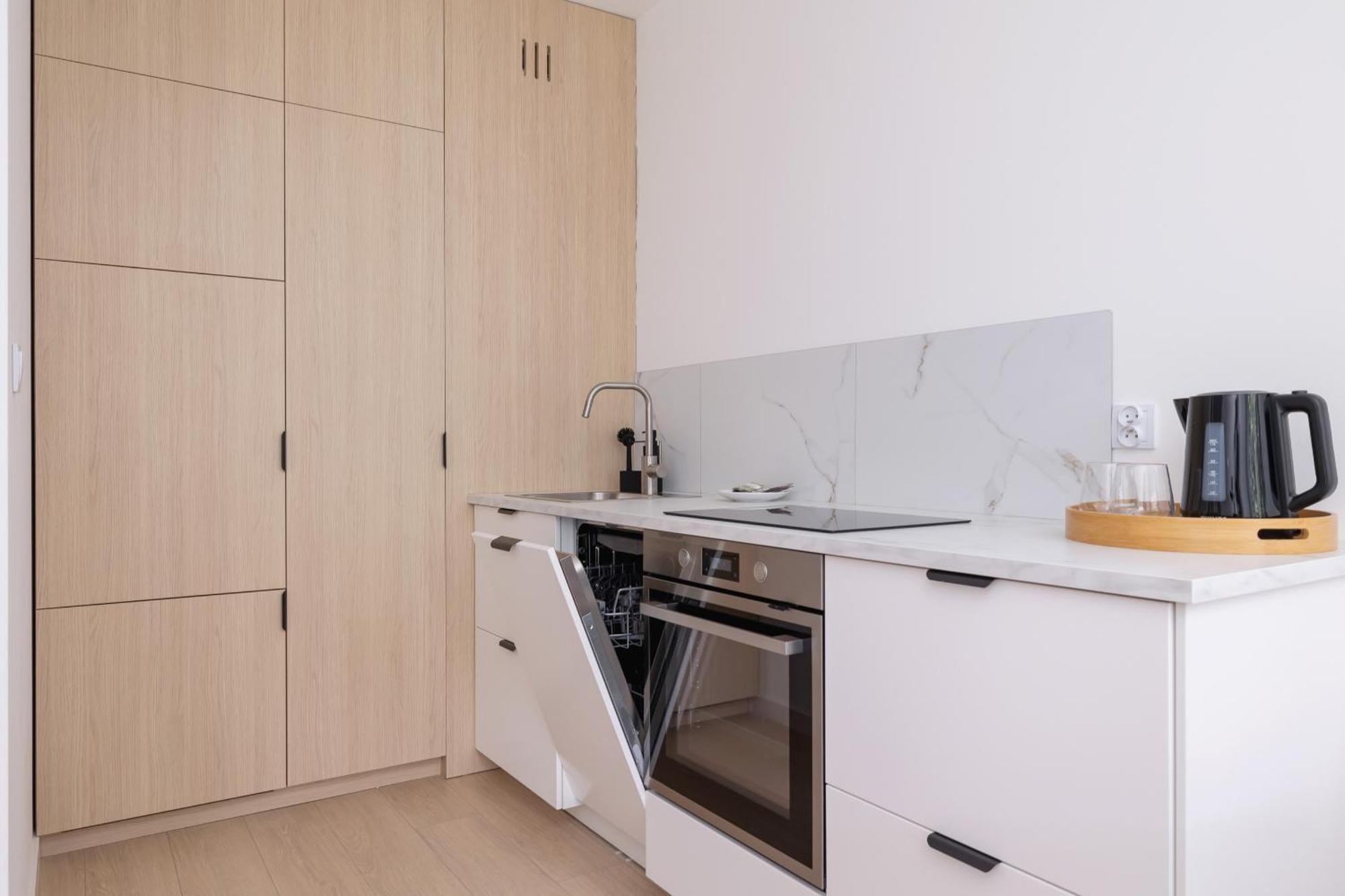Krowoderska Apartment With Balcony Near City Center By Rent Like Home คราคูฟ ภายนอก รูปภาพ