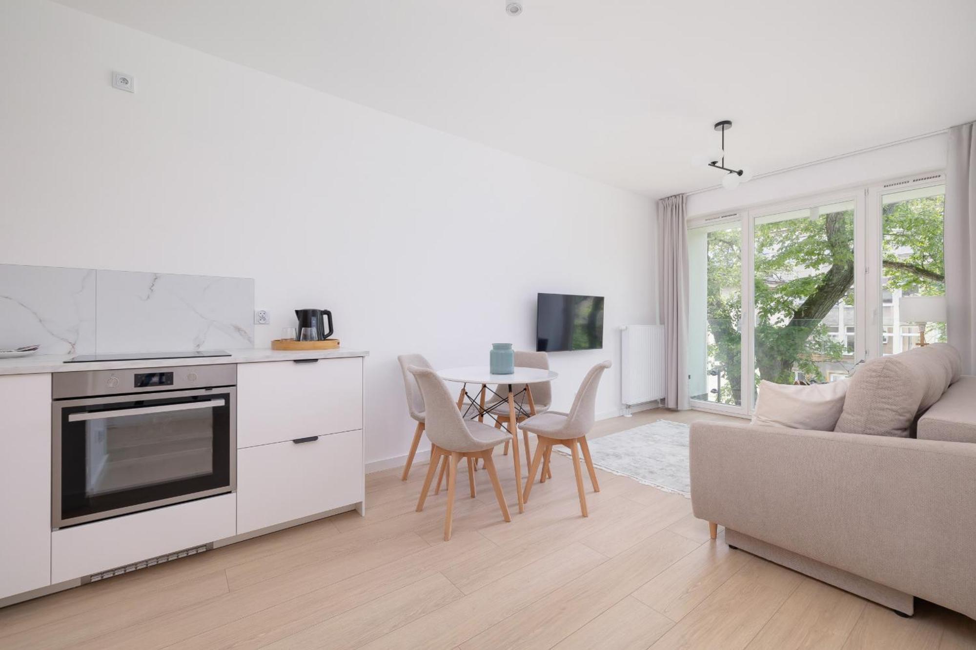 Krowoderska Apartment With Balcony Near City Center By Rent Like Home คราคูฟ ภายนอก รูปภาพ